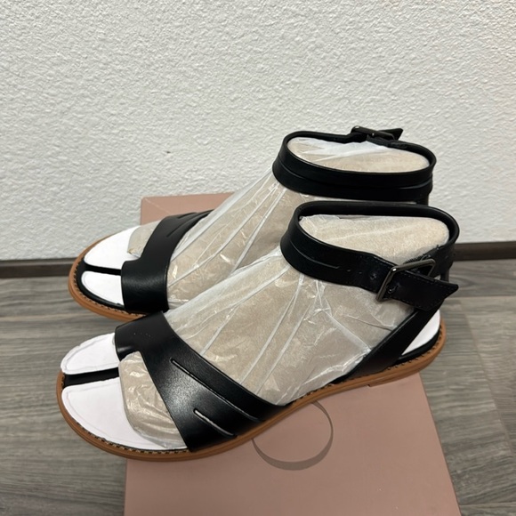 FRANCO SARTO Greene Ankle Strap Sandals - Picture 5 of 11